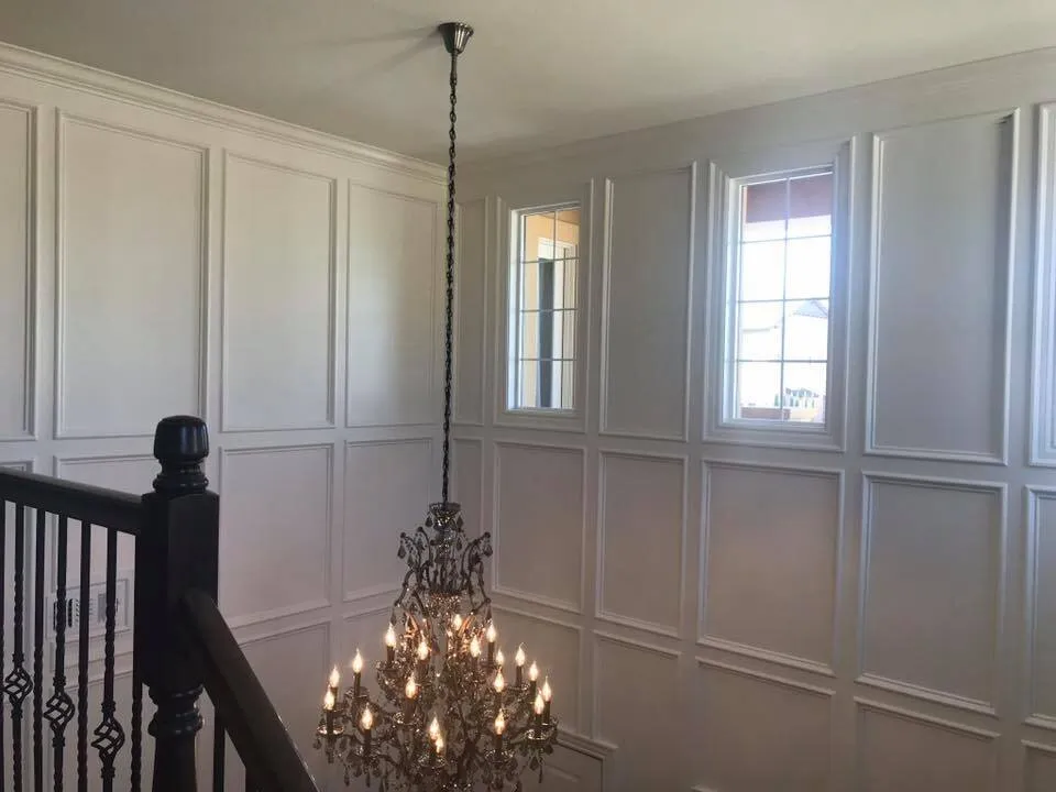wainscoting
