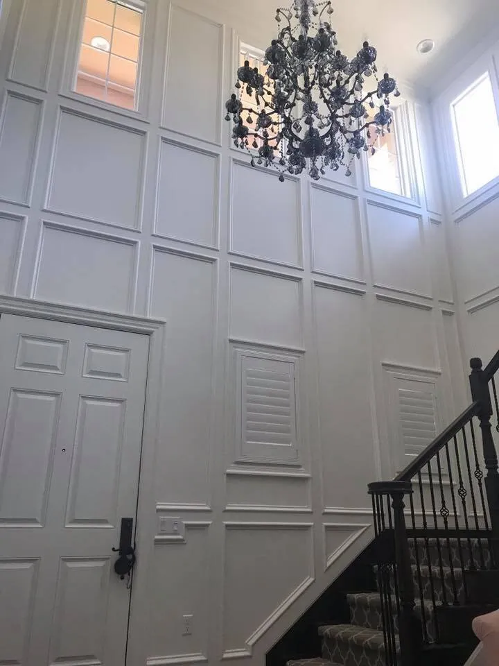 wainscoting
