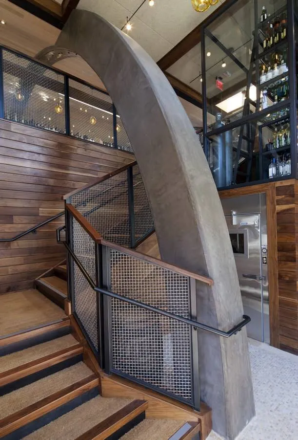 Barrel House Tavern 